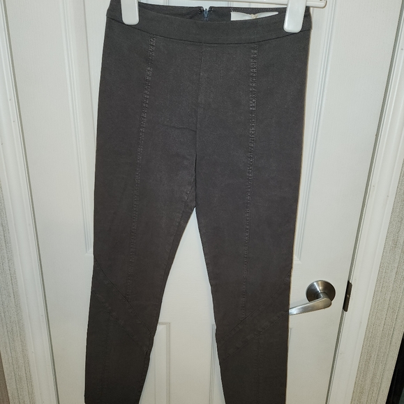 DONNA KARAN Casual Luxe - Picture 4 of 5